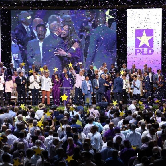 Panorámicas de la Plenaria de Apertura del X Congreso Ordinario Reinaldo Pared Pérez del PLD